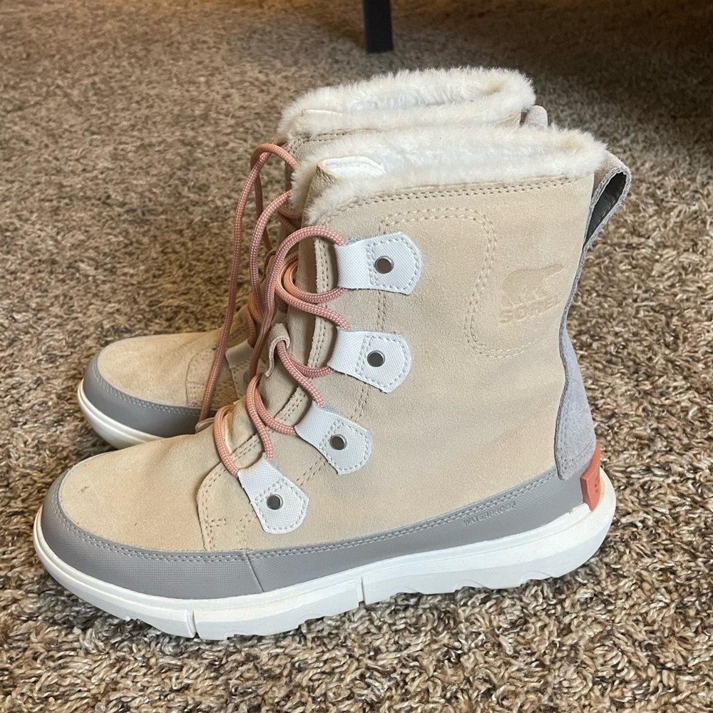 VGUC! Sorel explorer boots